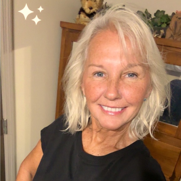 Meet your Posher, Tammy - Picture 1 of 1